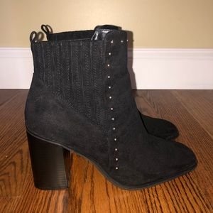 Forever 21 suede booties